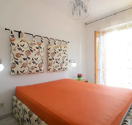 Holiday home Pomelia